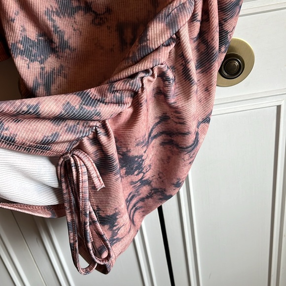 Boohoo ruched dress - Picture 5 of 7